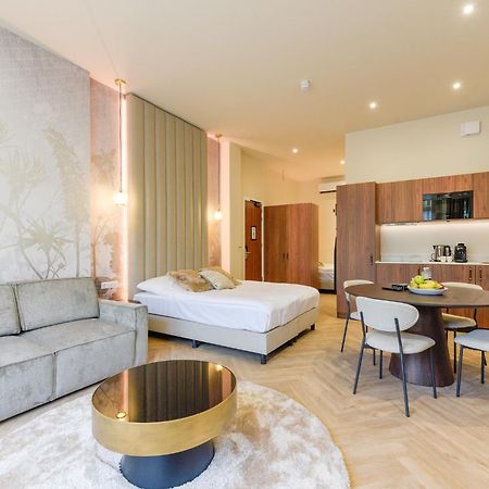 Novallure Villa Margaretha - Short Stay Apartments Рейсвейк Экстерьер фото
