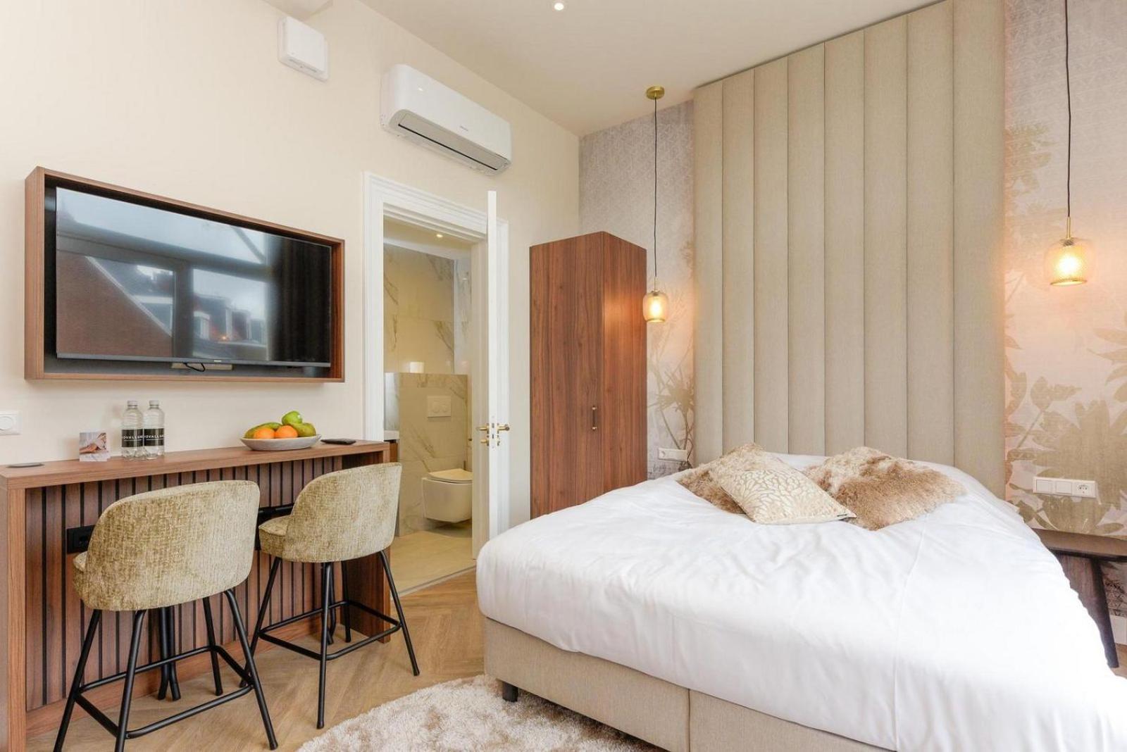 Novallure Villa Margaretha - Short Stay Apartments Рейсвейк Экстерьер фото