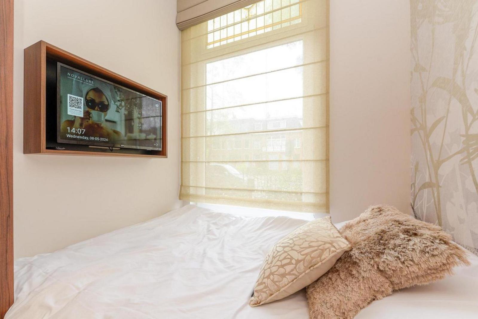 Novallure Villa Margaretha - Short Stay Apartments Рейсвейк Экстерьер фото